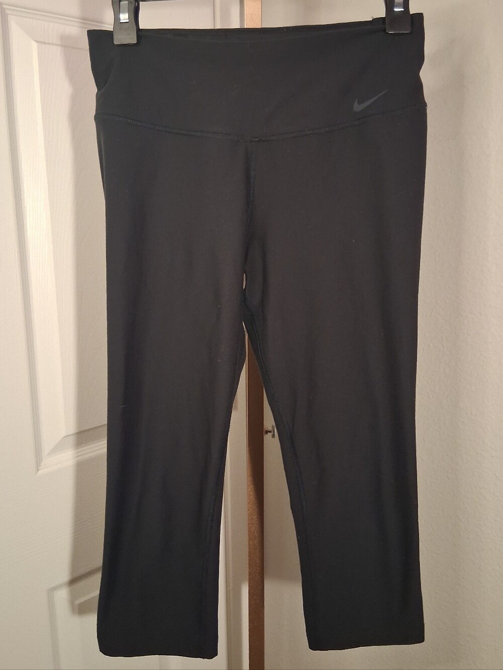 Nike Black Activewear Capris Small